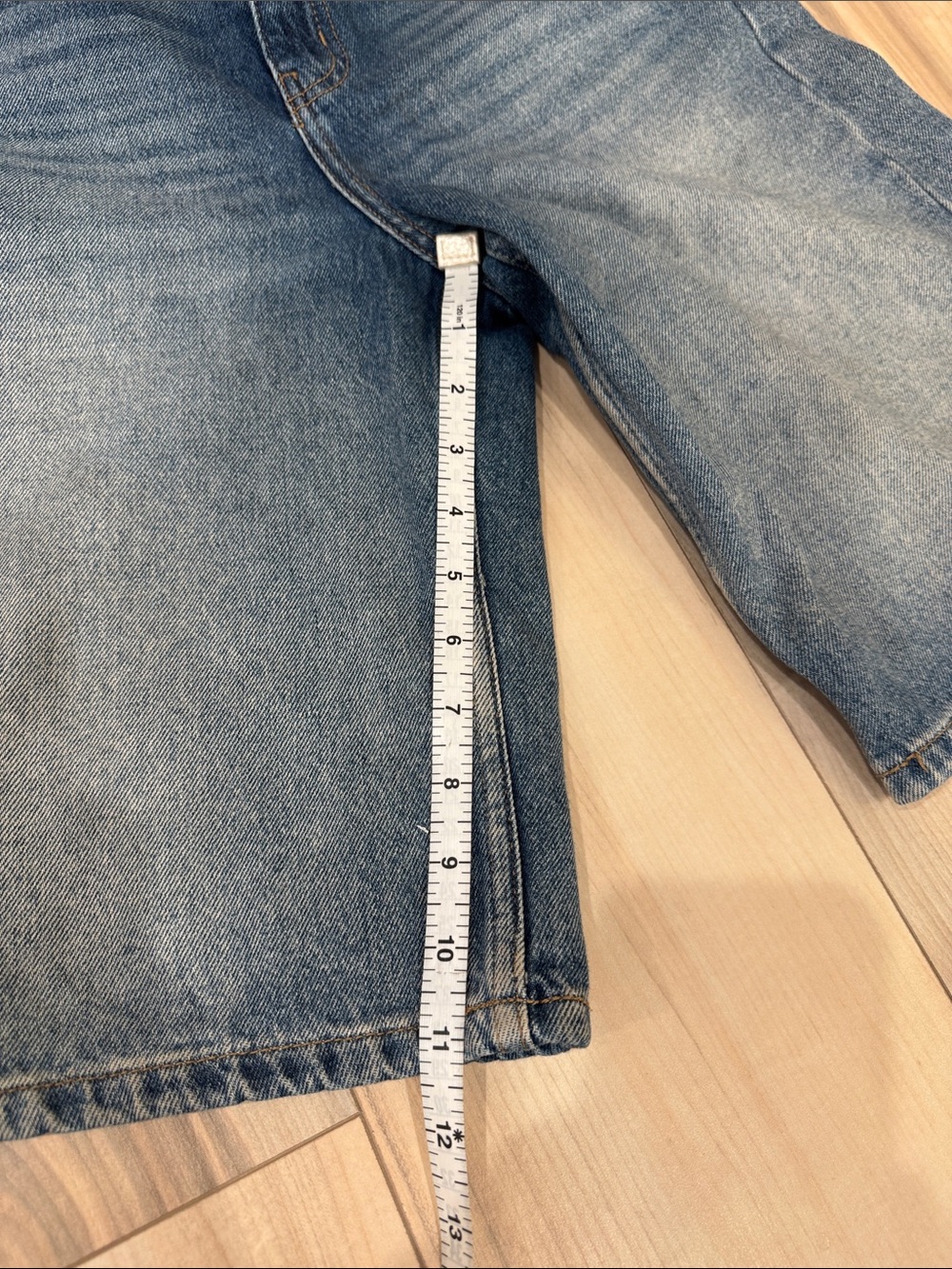 Women’s BDG Washed Blue High-Rise Denim Bermuda Shorts | Size 24 - Picture 6 of 6